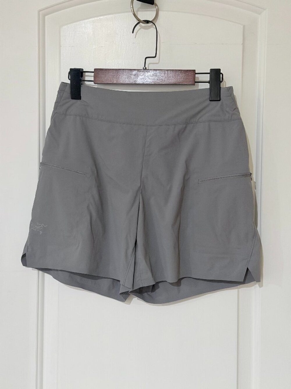 Arc'teryx Women Aestas Short 5.5", Void Color, Size 6